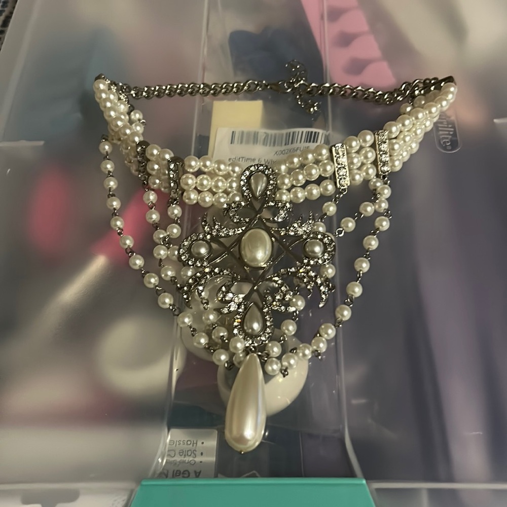 Pearl choker necklace new used once